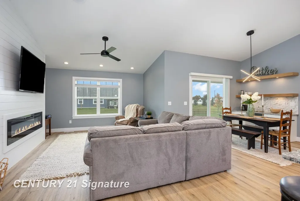10585 Prairie View Court Tittabawassee Township MI 48623