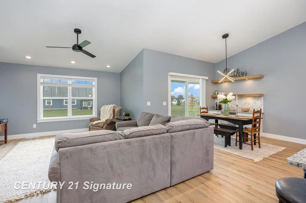 10585 Prairie View Court Tittabawassee Township MI 48623