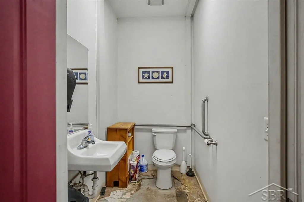000 Kennel Drive Rockford City MI 49341