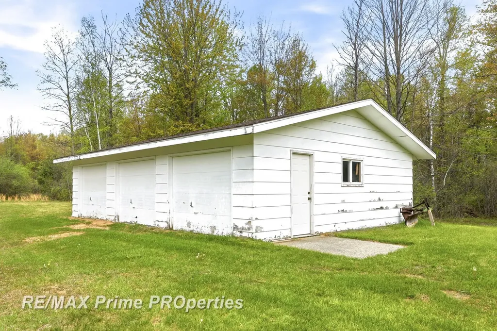 4301 Curtis Road Bridgeport Charter Township MI 48415