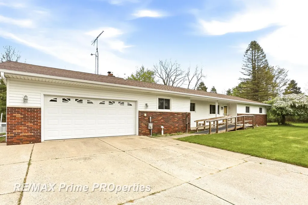 4301 Curtis Road Bridgeport Charter Township MI 48415