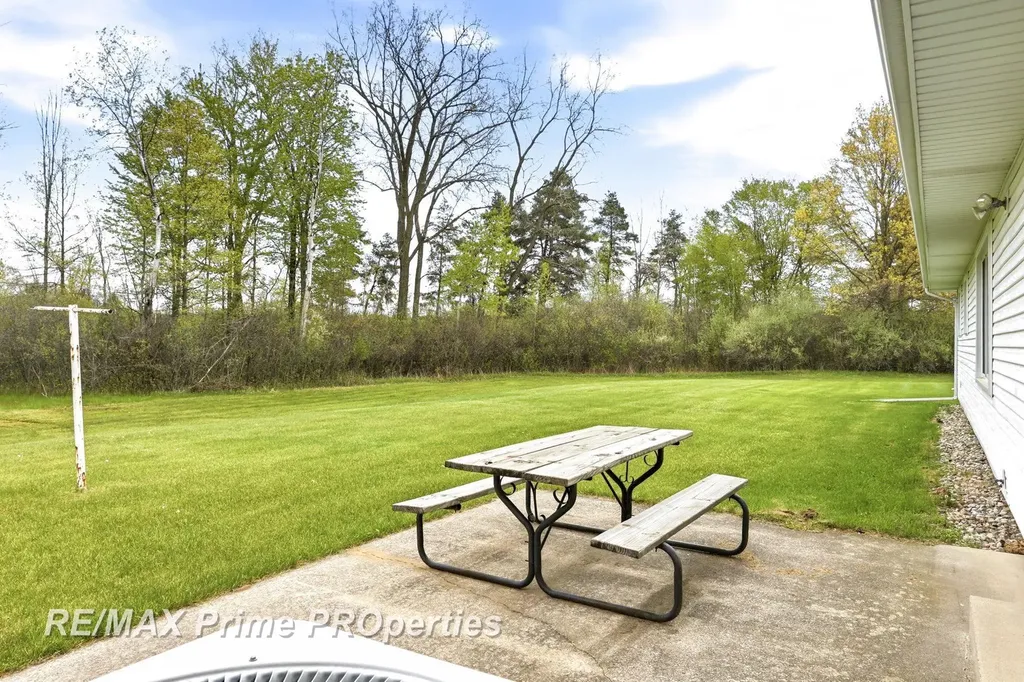 4301 Curtis Road Bridgeport Charter Township MI 48415