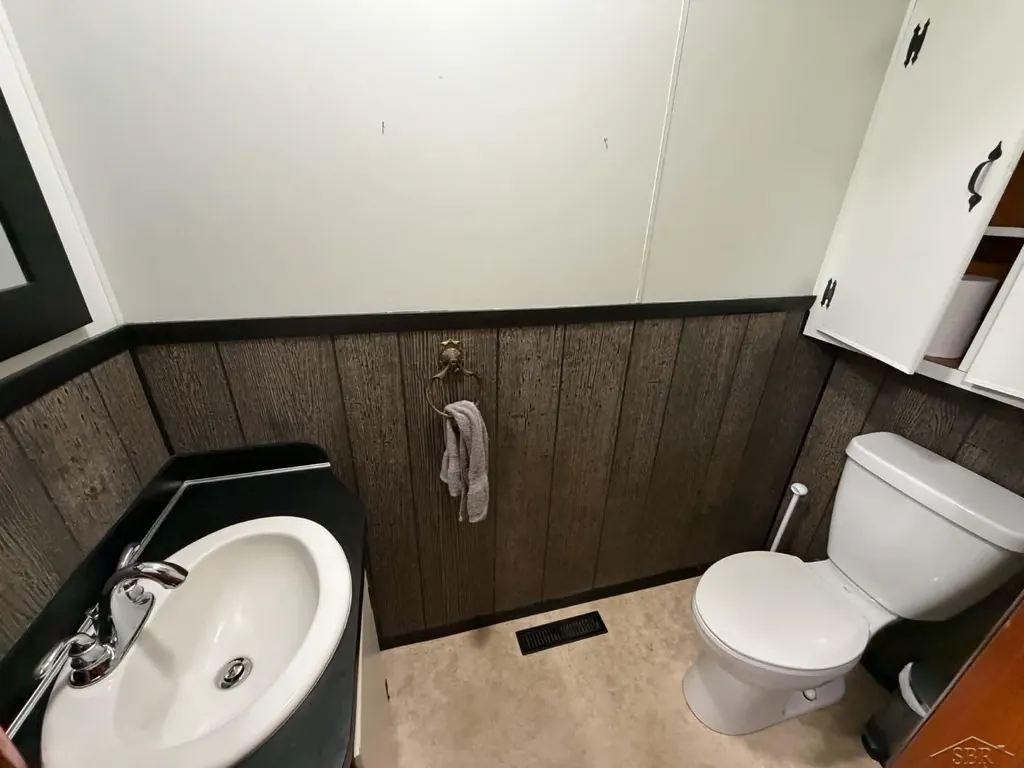 3 Orchard Court Essexville City MI 48732
