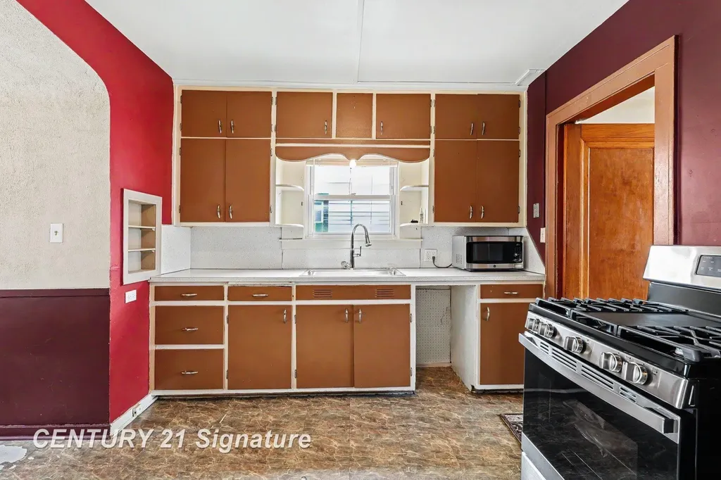 3237 Carter Street Saginaw City MI 48601