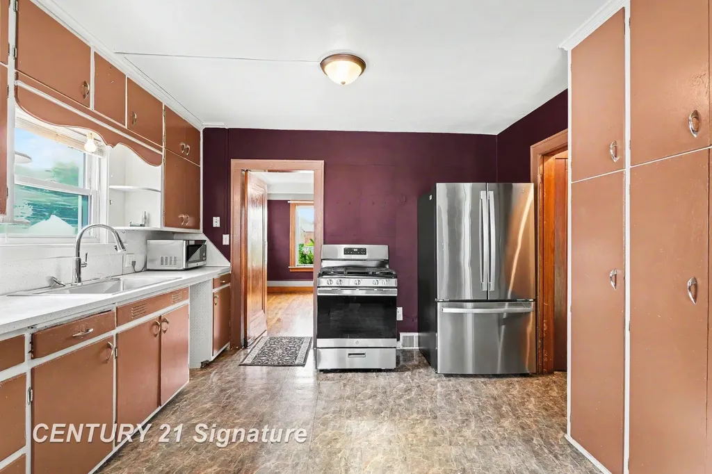3237 Carter Street Saginaw City MI 48601