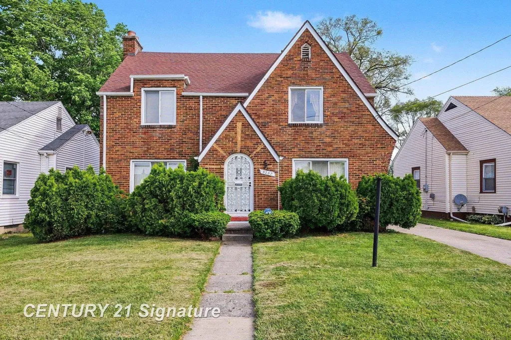 3237 Carter Street Saginaw City MI 48601