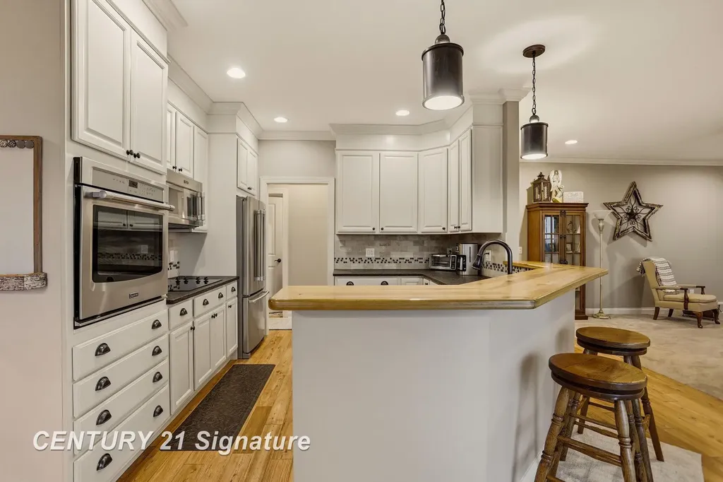 11056 Sarle Road Tittabawassee Township MI 48623