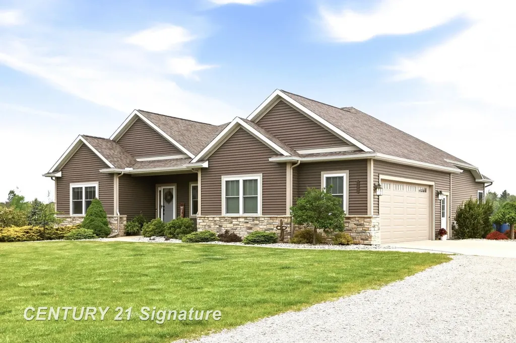 11056 Sarle Road Tittabawassee Township MI 48623