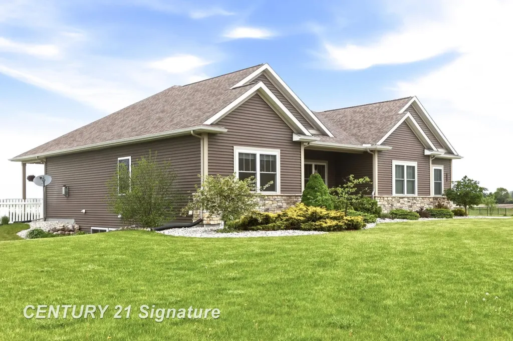 11056 Sarle Road Tittabawassee Township MI 48623