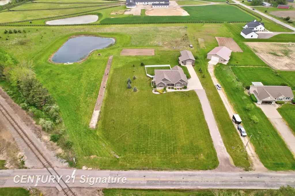 11056 Sarle Road Tittabawassee Township MI 48623