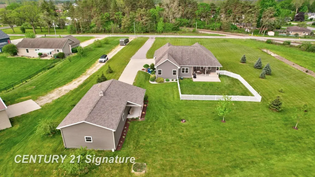 11056 Sarle Road Tittabawassee Township MI 48623