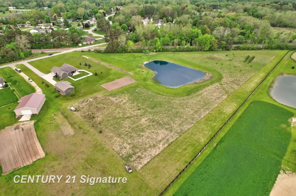 11056 Sarle Road Tittabawassee Township MI 48623