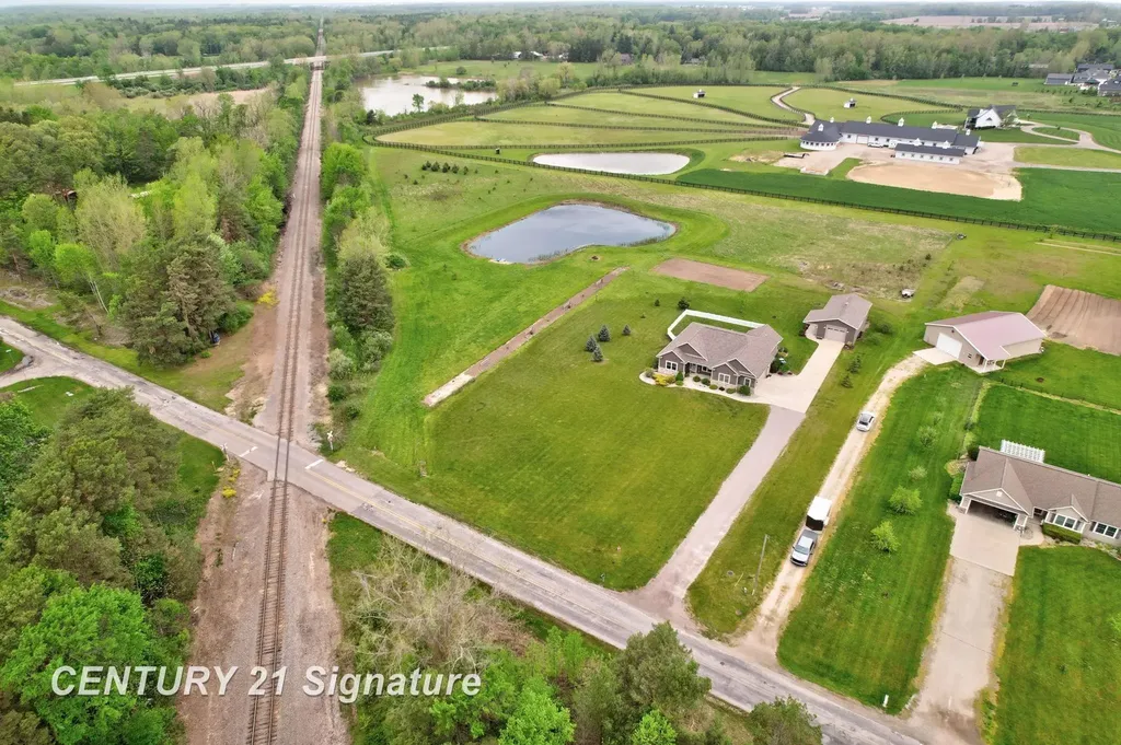 11056 Sarle Road Tittabawassee Township MI 48623