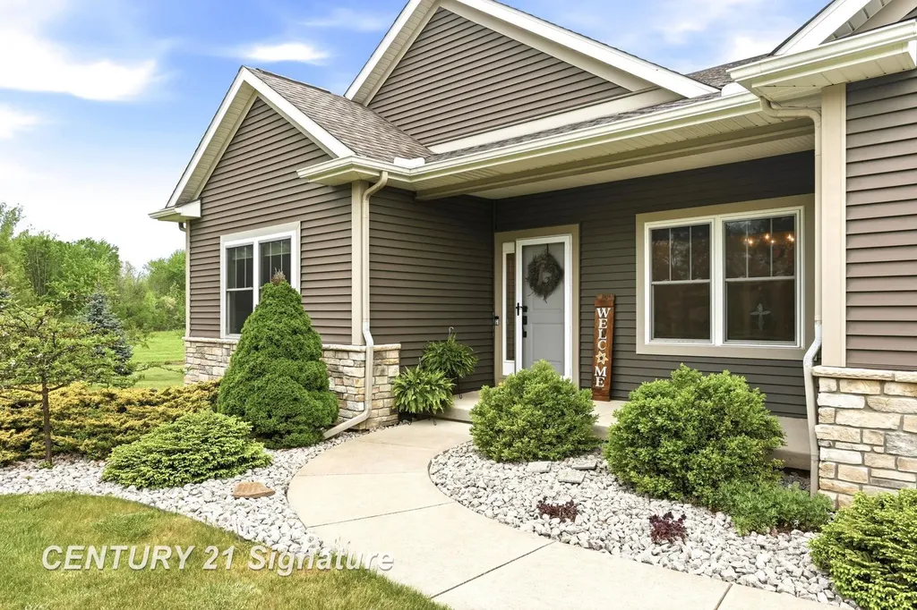 11056 Sarle Road Tittabawassee Township MI 48623