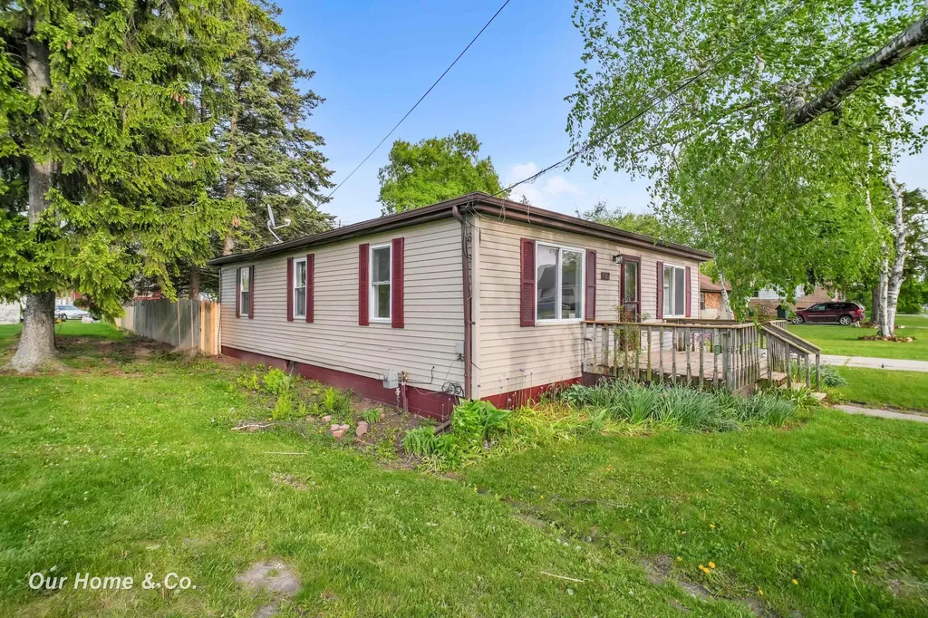 517 Rhodes Street Pinconning City MI 48650