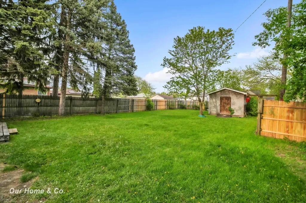 517 Rhodes Street Pinconning City MI 48650