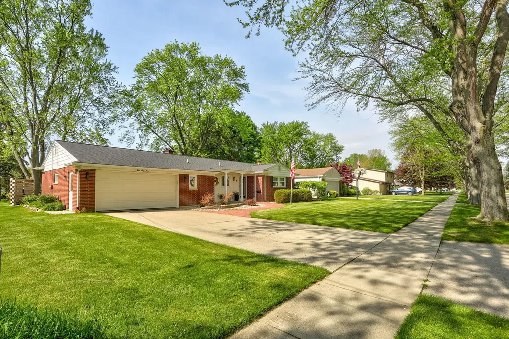 469 Sunburst Drive Frankenmuth City MI 48734