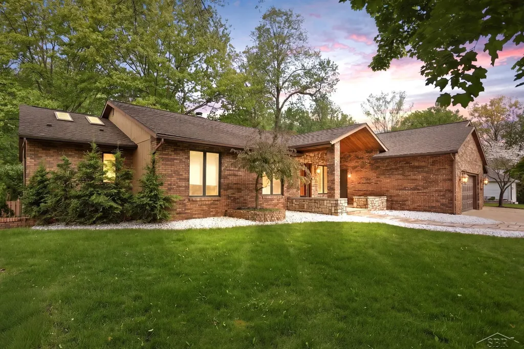1112 Wendrow Way Mt. Pleasant City MI 48858