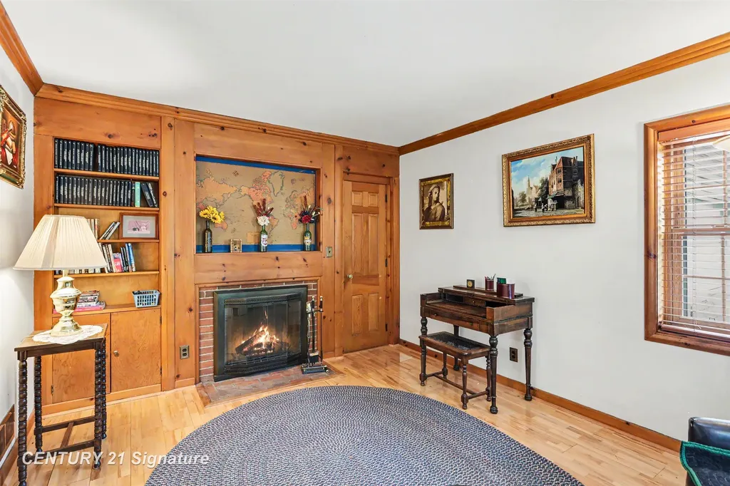 605 S Kinney Avenue Mt. Pleasant City MI 48858