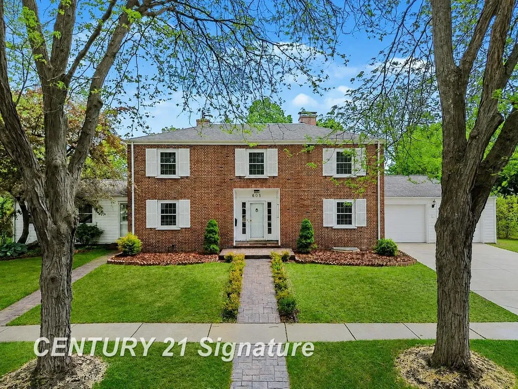 605 S Kinney Avenue Mt. Pleasant City MI 48858