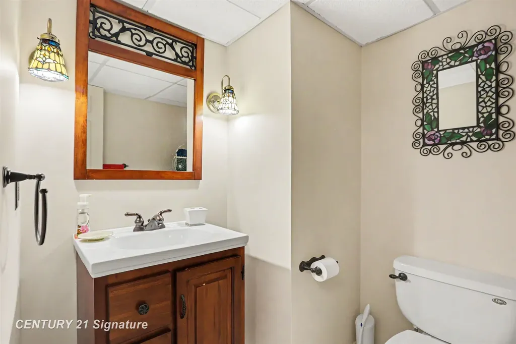 605 S Kinney Avenue Mt. Pleasant City MI 48858