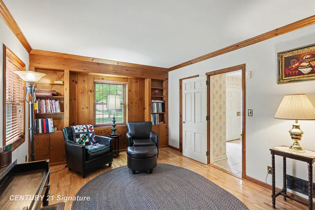 605 S Kinney Avenue Mt. Pleasant City MI 48858
