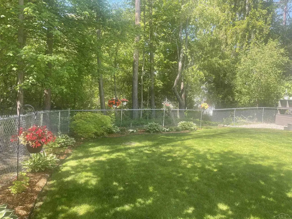 11279 Sarle Road Tittabawassee Township MI 48623