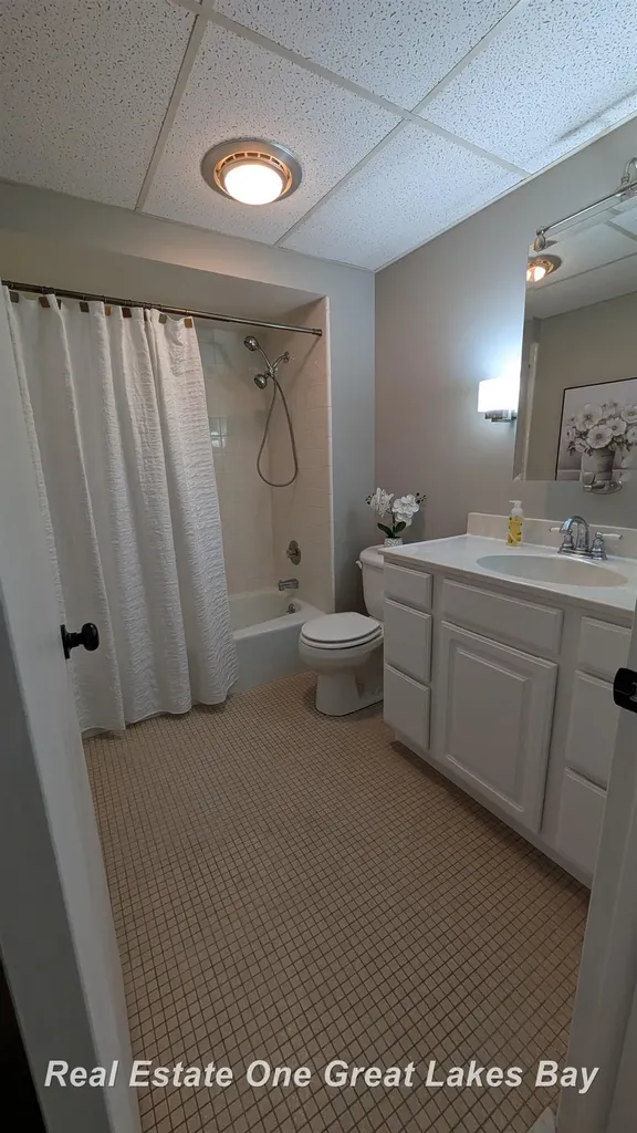 5905 W Michigan Avenue Saginaw Charter Township MI 48638