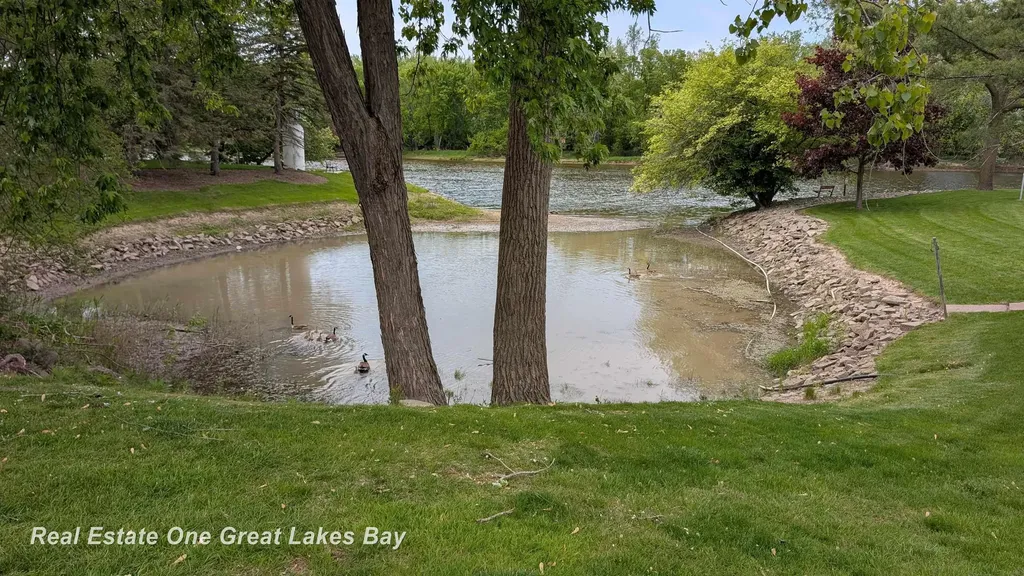 5905 W Michigan Avenue Saginaw Charter Township MI 48638