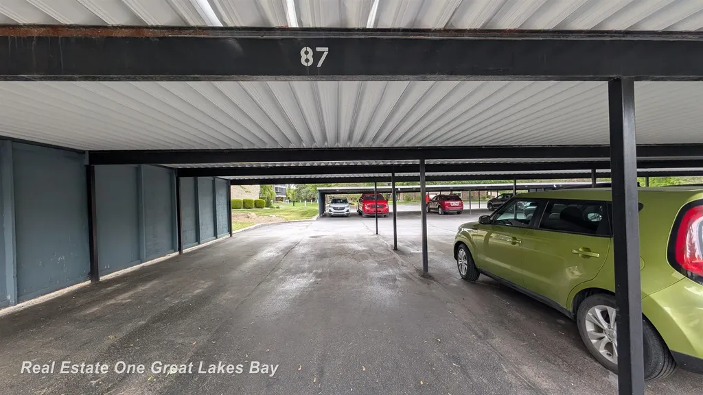 5905 W Michigan Avenue Saginaw Charter Township MI 48638