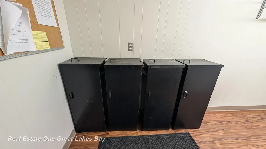 5905 W Michigan Avenue Saginaw Charter Township MI 48638