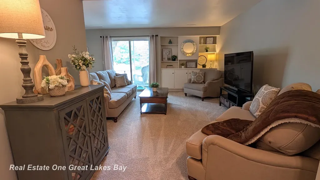 5905 W Michigan Avenue Saginaw Charter Township MI 48638