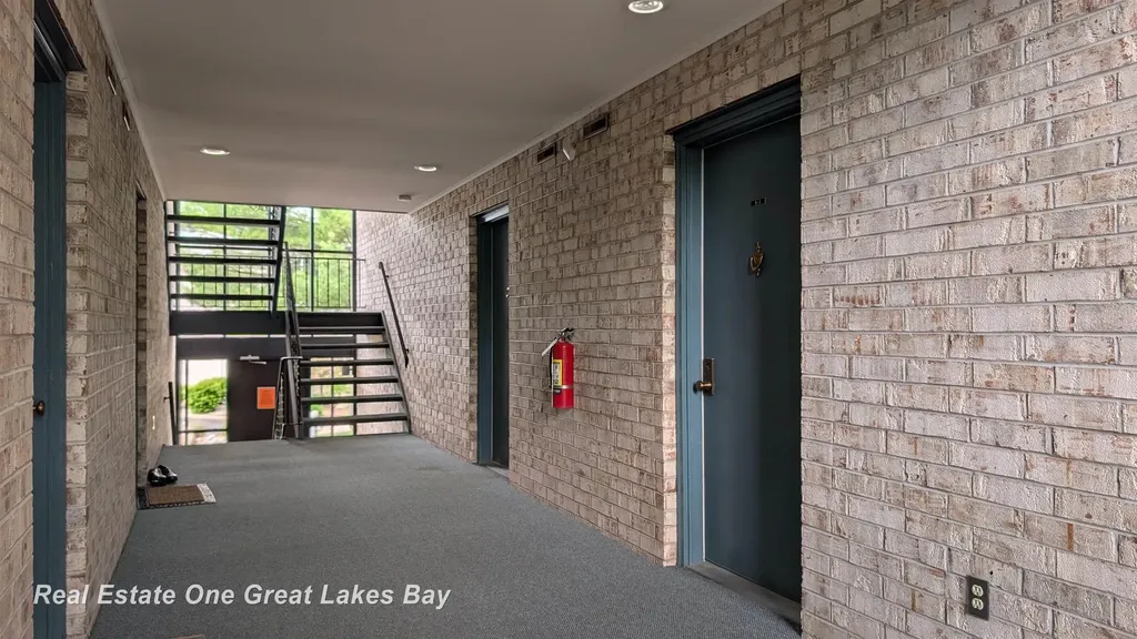 5905 W Michigan Avenue Saginaw Charter Township MI 48638