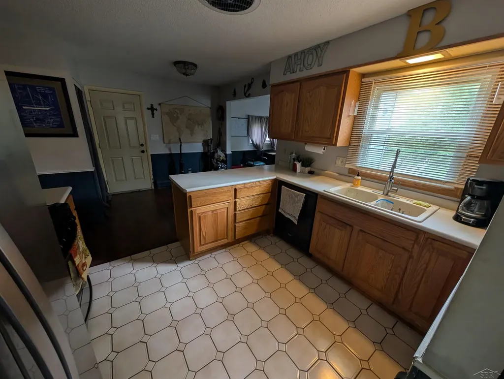 3696 Dale Street Saginaw Charter Township MI 48603