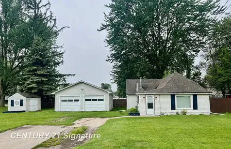 415 Hickory Street Carrollton Township MI 48724