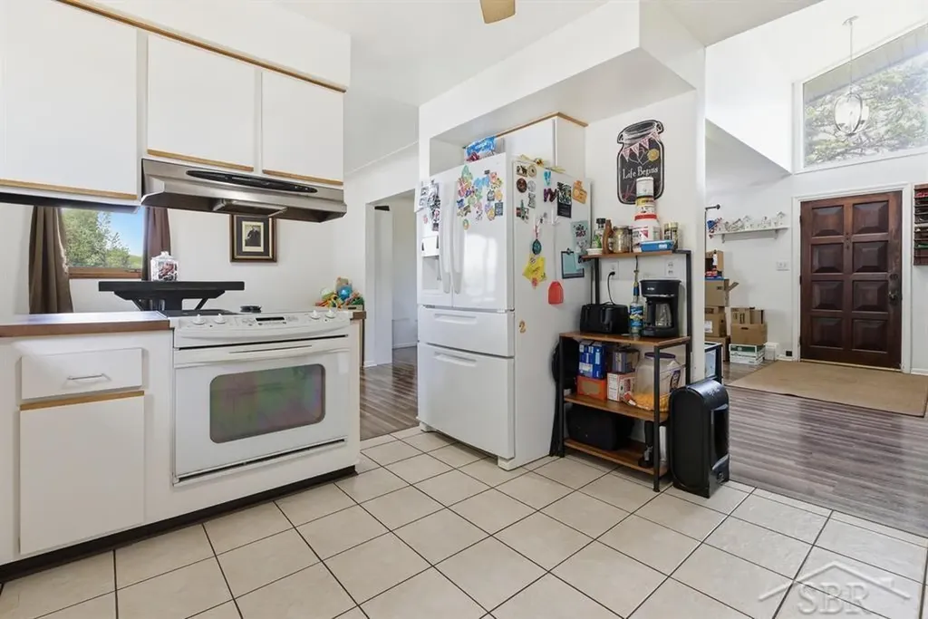2915 W Walton Boulevard Waterford Charter Township MI 48329
