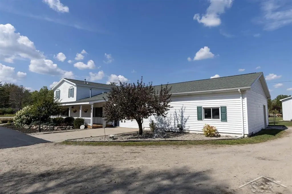 4997 S M-18 Highway Tobacco Township MI 48612