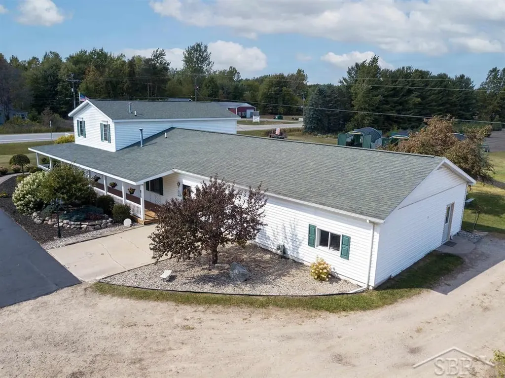 4997 S M-18 Highway Tobacco Township MI 48612