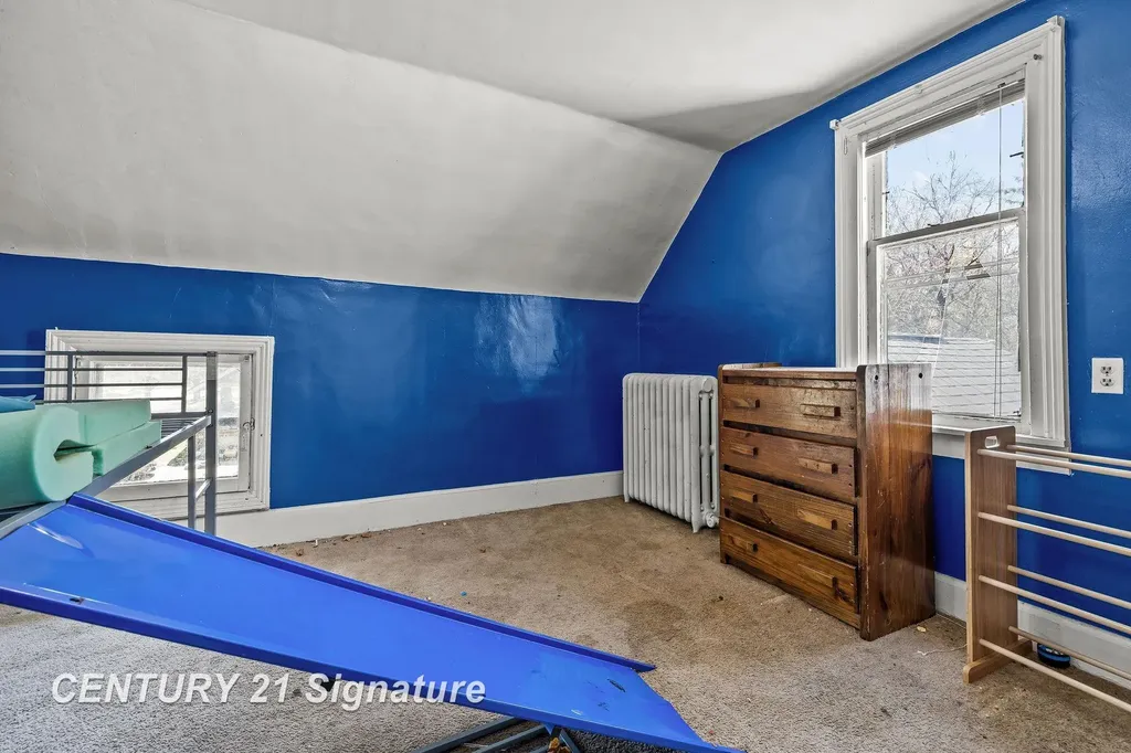 1911 Lincoln Avenue Saginaw City MI 48601