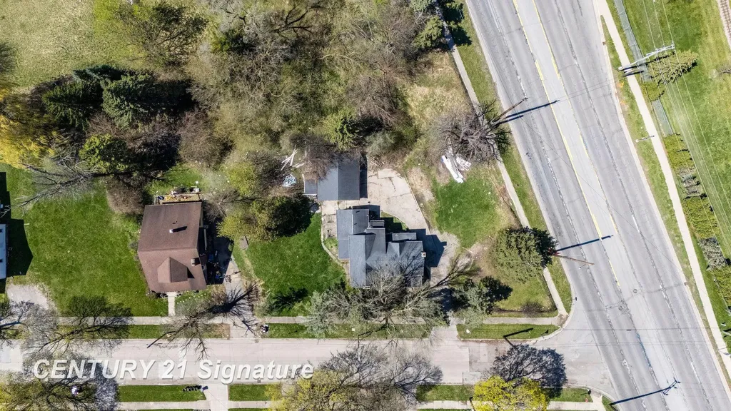 1911 Lincoln Avenue Saginaw City MI 48601