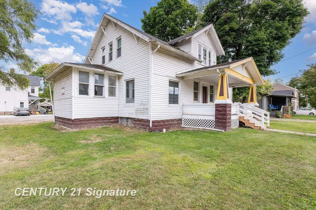 805 S Douglas Street Mt. Pleasant City MI 48858