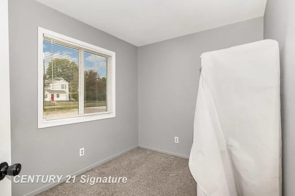 805 S Douglas Street Mt. Pleasant City MI 48858