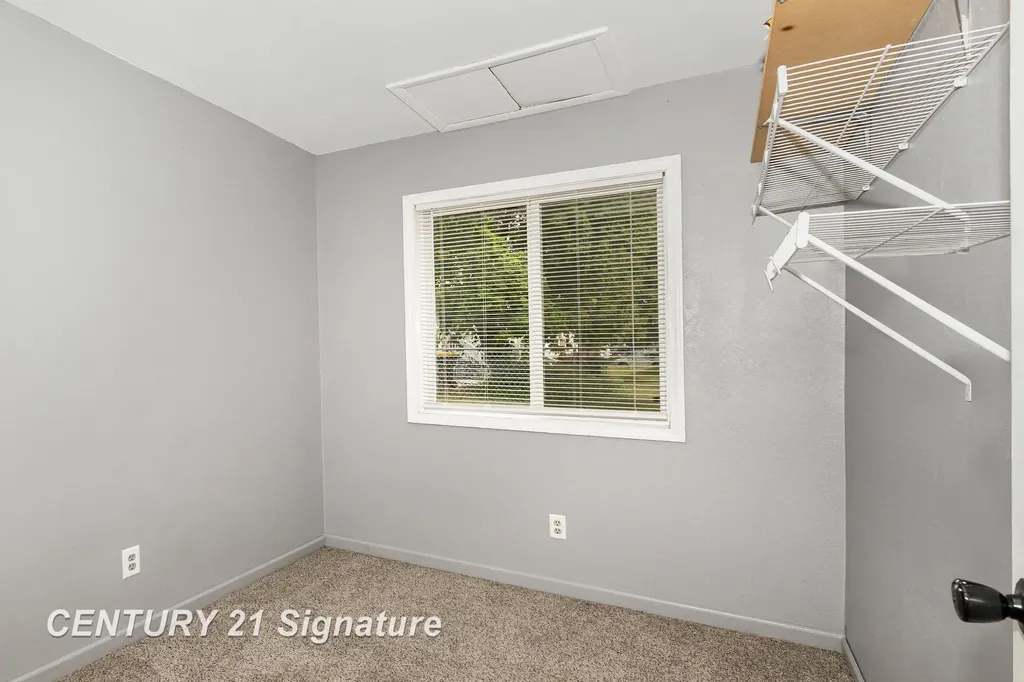 805 S Douglas Street Mt. Pleasant City MI 48858