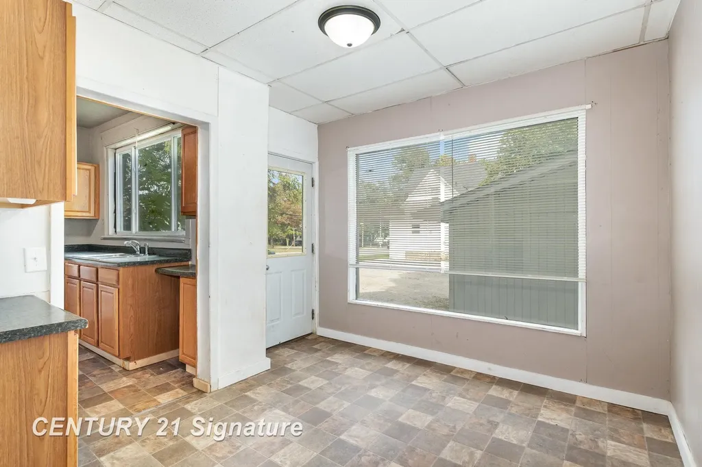 805 S Douglas Street Mt. Pleasant City MI 48858