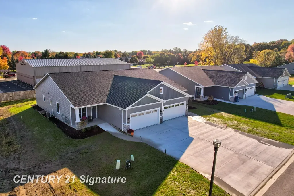 4073 Woodburn Court Saginaw Charter Township MI 48603