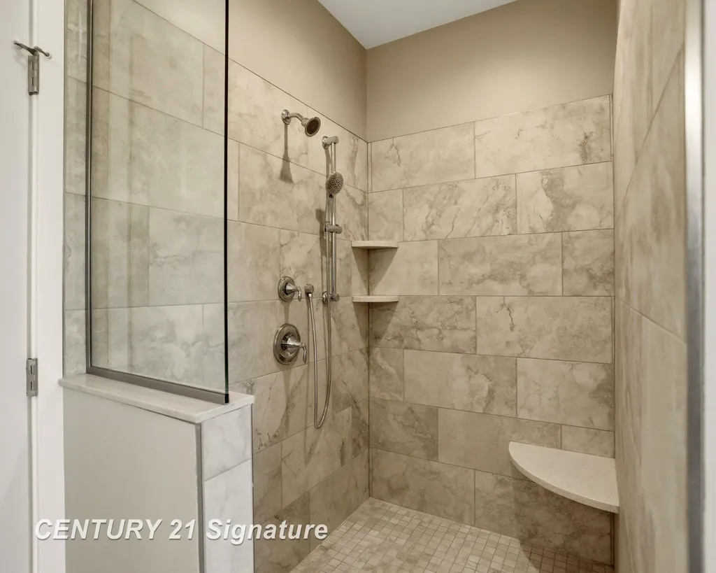 4073 Woodburn Court Saginaw Charter Township MI 48603