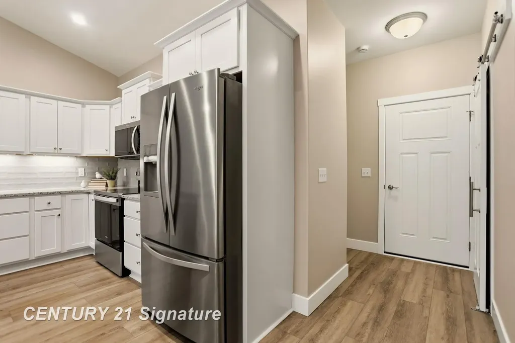 4073 Woodburn Court Saginaw Charter Township MI 48603
