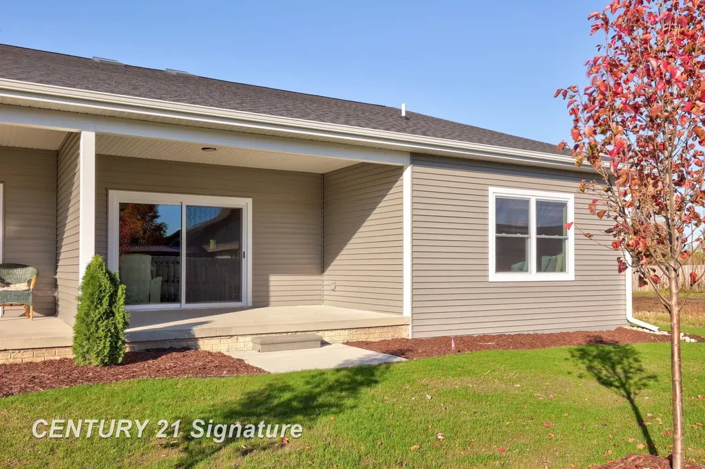4073 Woodburn Court Saginaw Charter Township MI 48603