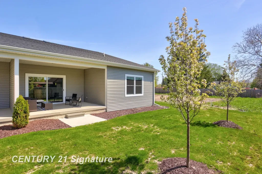 4073 Woodburn Court Saginaw Charter Township MI 48603