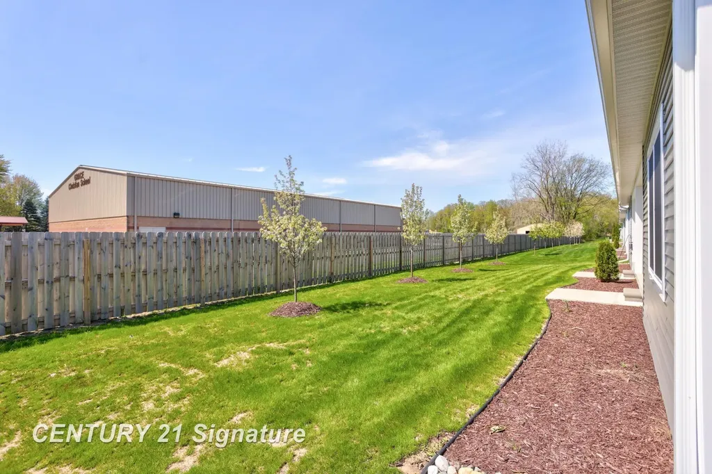 4073 Woodburn Court Saginaw Charter Township MI 48603